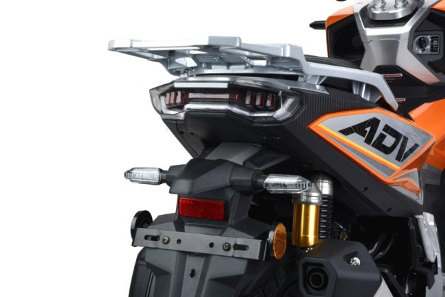 СКУТЕР MOTOLAND T-MAX 150