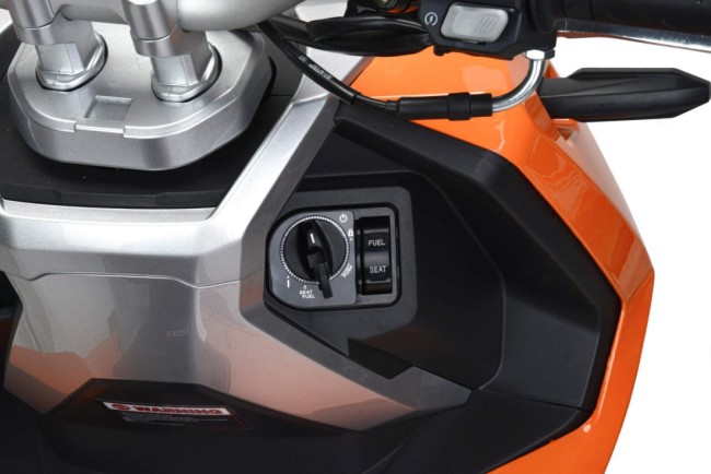 СКУТЕР MOTOLAND T-MAX 150