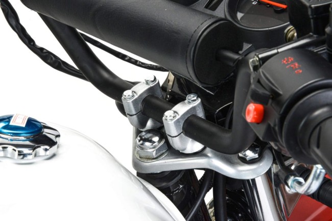 Мопед Motoland Альфа Forester RS 11 (LM48-B) красный (A) Мопед Motoland Альфа Forester RS 11 (LM48-B) красный (A)