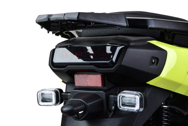 Скутер Motoland CRICKET 150 (WY150-5D) зеленый Скутер Motoland CRICKET 150 (WY150-5D) зеленый