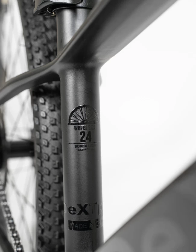 DeXTpro 12 R24 (красный)