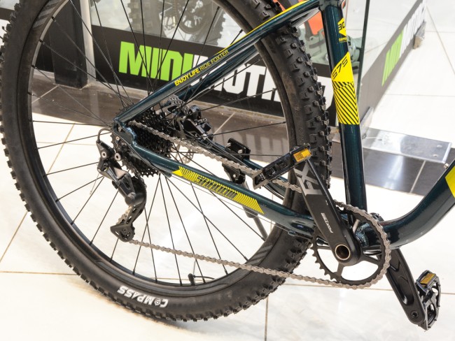 FOXSTER  SHADOW 570 R30.5