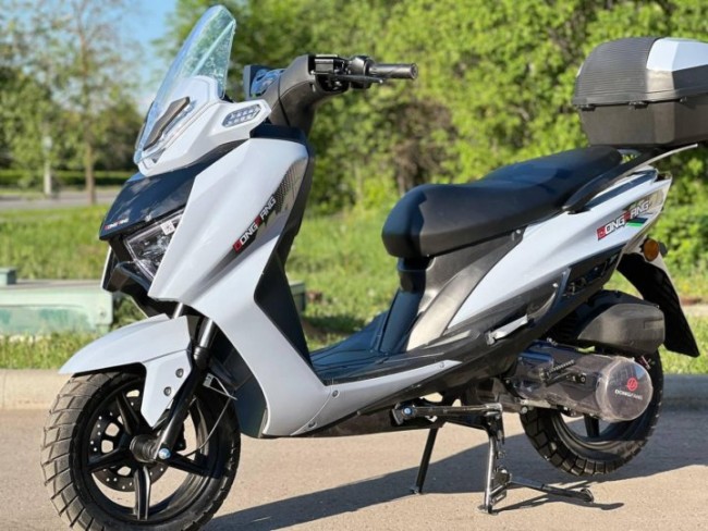 Скутер 180 SPORT