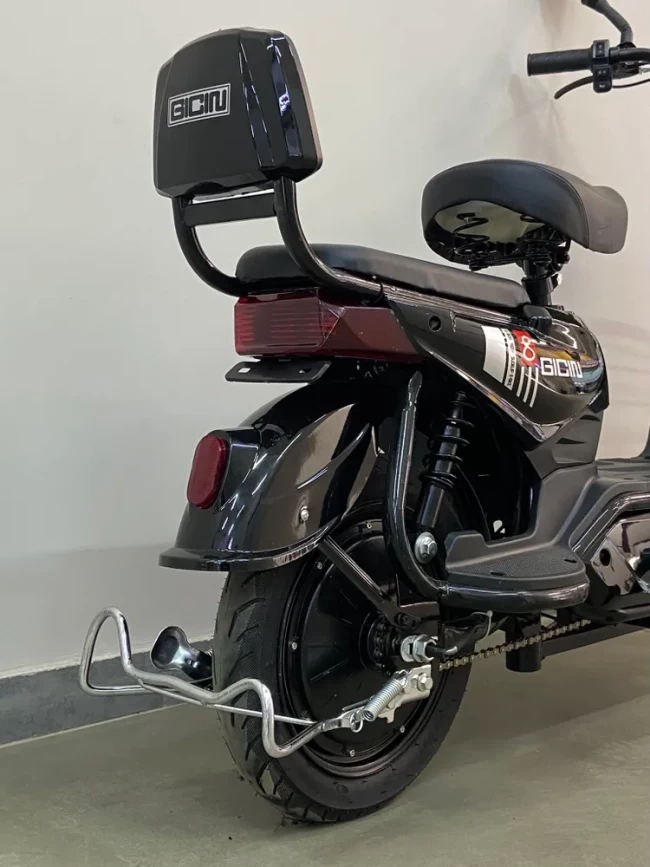 ЭЛЕКТРОСКУТЕР SK 8