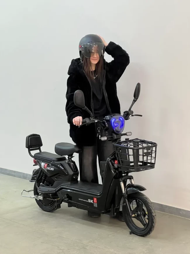 ЭЛЕКТРОСКУТЕР SK 8
