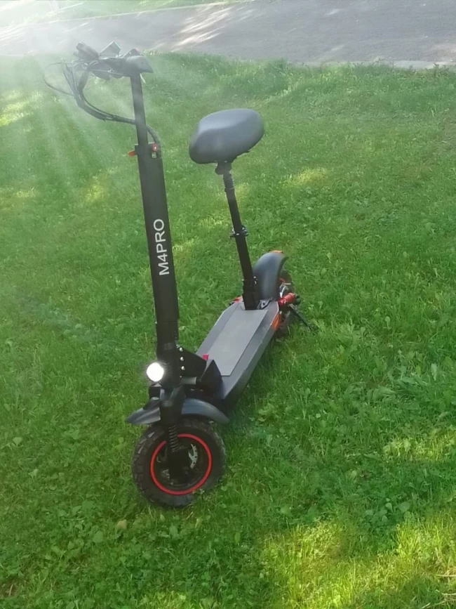 ЭЛЕКТРОСАМОКАТ NEW SPEED M4 18A