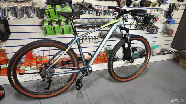 SUNSPEED 568 R29 рама 19,5 (черно-белый)