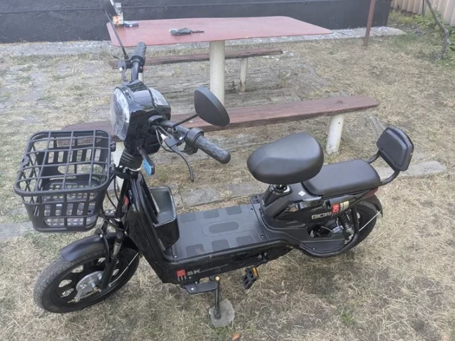 Электроскутер SK 8 16колеса