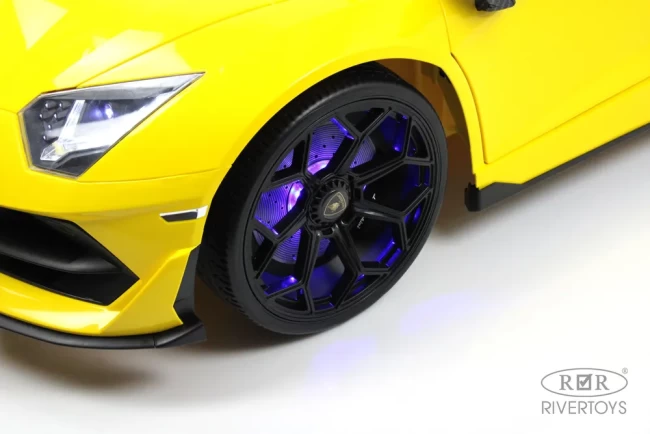 Электромобиль RIVER TOYS Lambordghni Aventador желтый