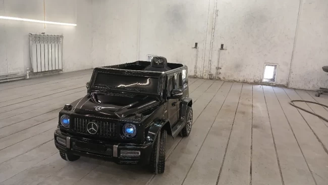 Электромобиль RIVER TOYS MERCEDES -AMG G333GG черн глянец
