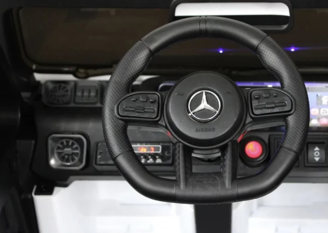 Электромобиль RIVER TOYS Mercedes Benz  K999KK  белый