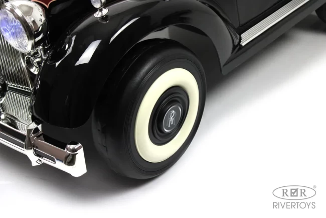 Электромобиль RIVER TOys Roils - Royca  черный глянец