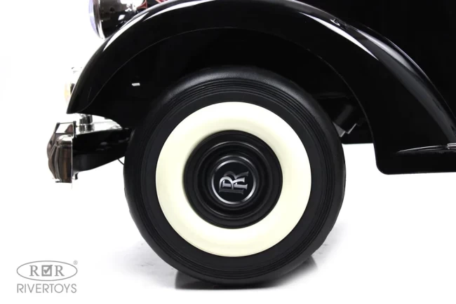 Электромобиль RIVER TOys Roils - Royca  черный глянец