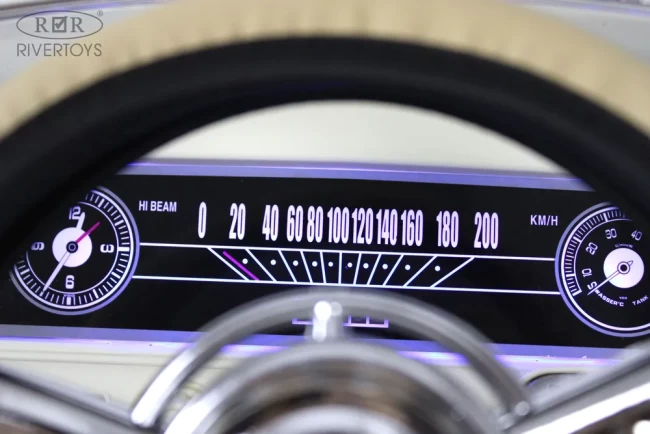 Электромобиль RIVER TOys Roils - Royca  черный глянец