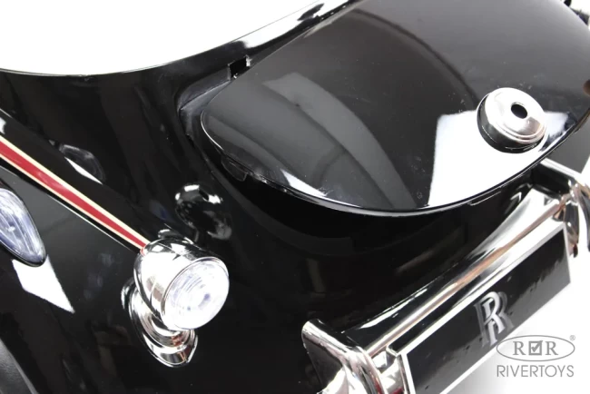 Электромобиль RIVER TOys Roils - Royca  черный глянец