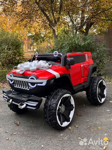 Электромобиль RIVER TOYS Jeep M222БХ красный