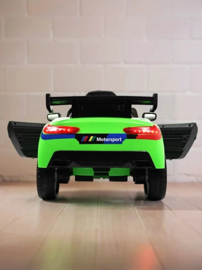 Электромобиль RIVER TOYS BMW F444FF  зеленый