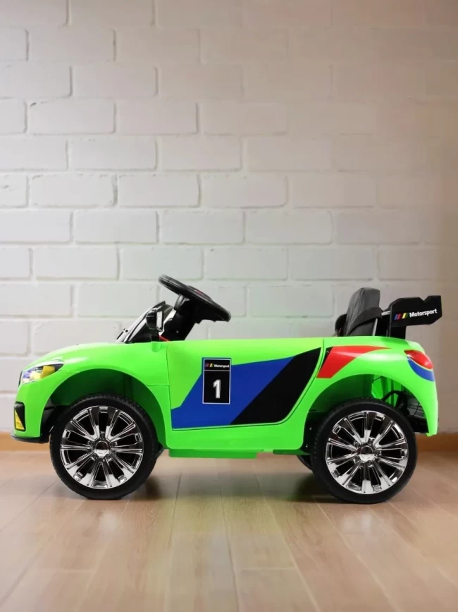 Электромобиль RIVER TOYS BMW F444FF  зеленый
