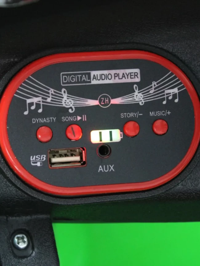 Электромобиль RIVER TOYS BMW F444FF  зеленый