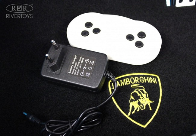 Электромобиль RIVER TOYS Lambordghni серый