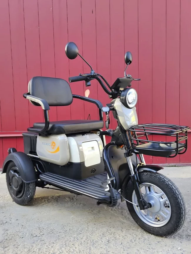 Электро трицикл EXSTREME  АКБ литевый