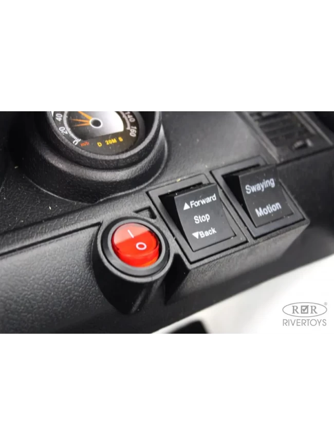 Электромобиль RIVER TOYS MERCEDES -AMG G222GG белый