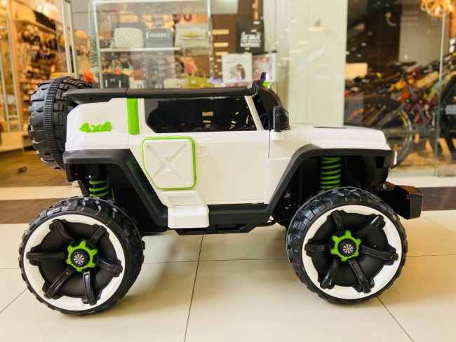 WN 1166 ДЖИП белый