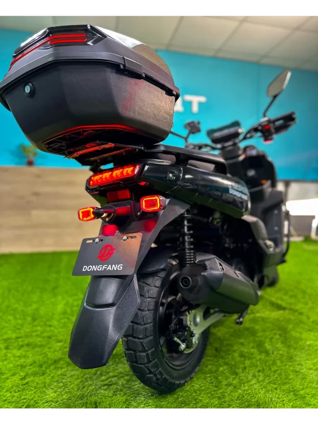 Скутер TANK 150