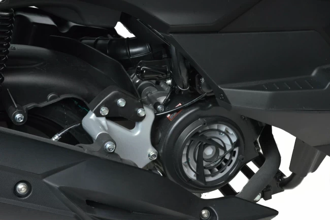 Скутер TANK 150