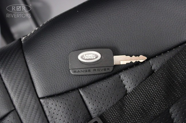 Электромобиль  RIVER TOYS RANGE ROVER Y999Y зеленый глянец